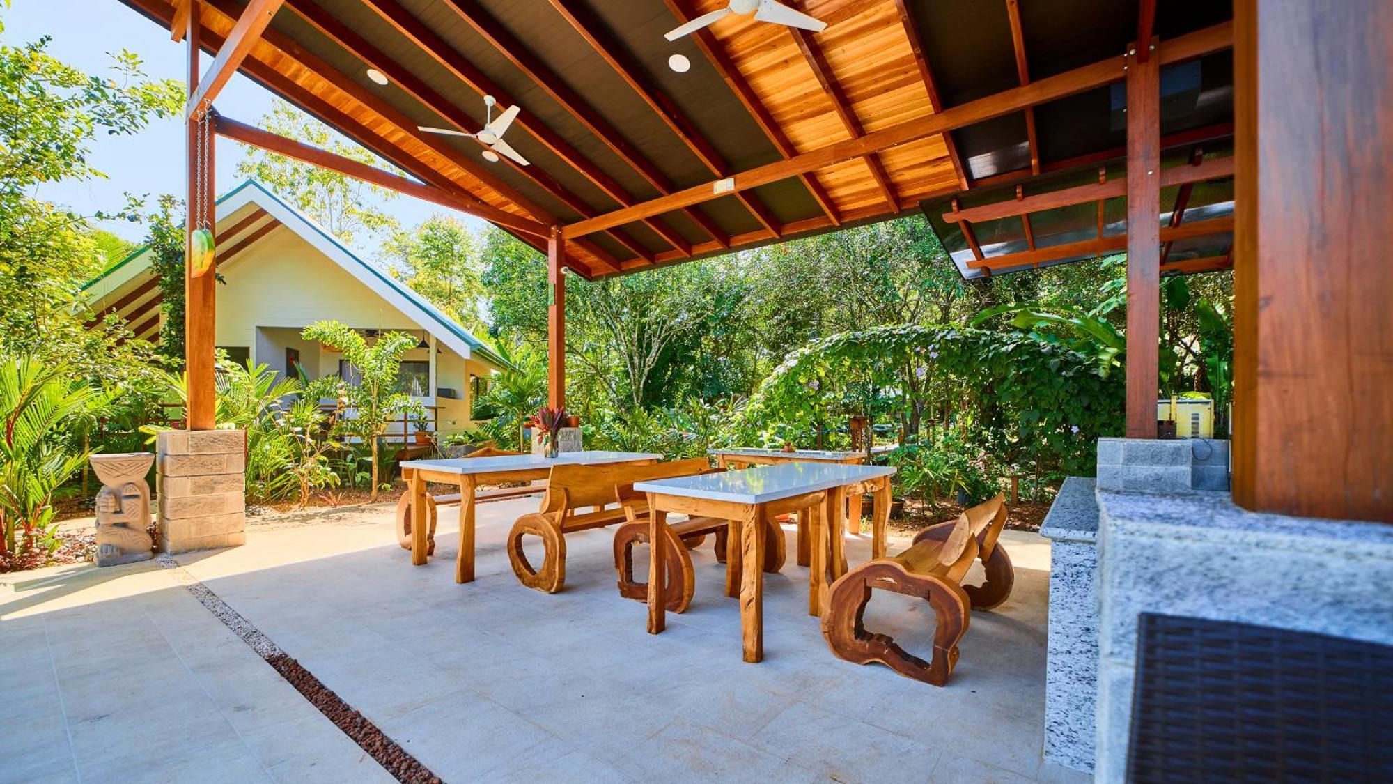 Puerto Viejo de Talamanca Casa Coki - Modern Villa Pool Steps From The Beach מראה חיצוני תמונה